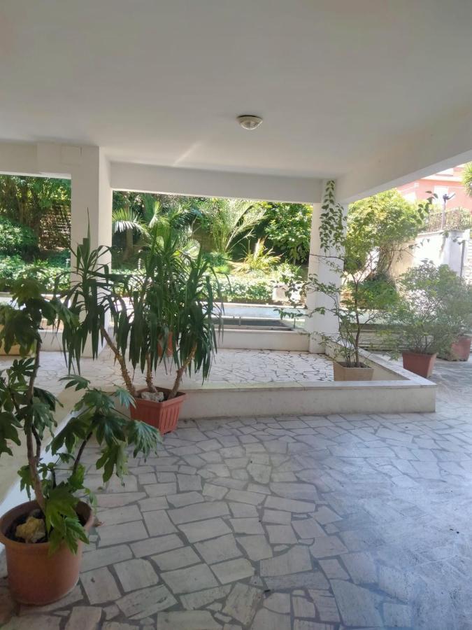 R&d Golden House Apartment *